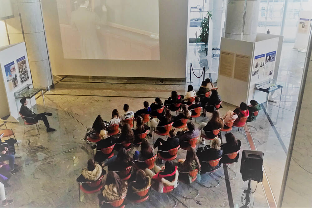 Naslovna-izlozba-skola